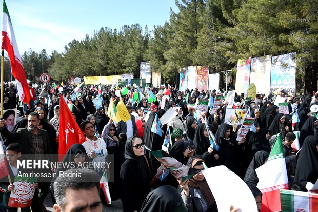 راهپیمایی ۲۲ بهمن در بیرجند
