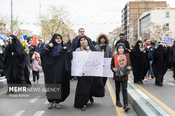 راهپیمایی ۲۲ بهمن در تهران