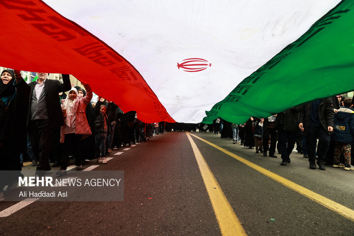 راهپیمایی ۲۲ بهمن در تهران