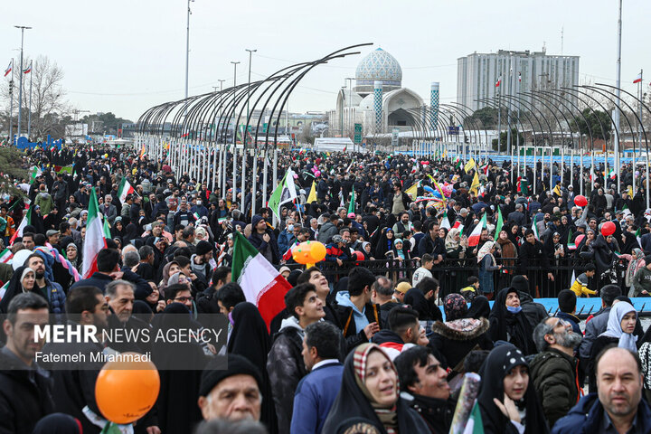 راهپیمایی ۲۲ بهمن در تهران
