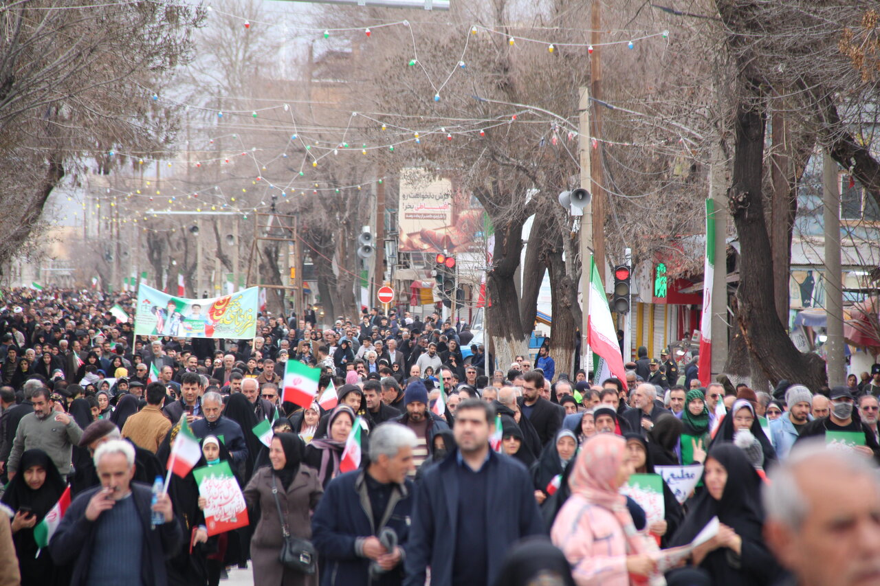 راهپيمايي،اسلامي،كرمانشاه،انقلاب،آغاز،حضور،بهمن