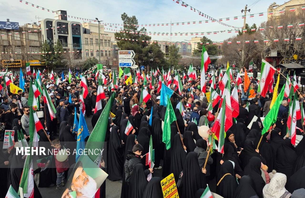 اسلامي،انقلاب،حضور،راهپيمايي،قم،مسيرهاي،آستانه،ميدان،راهپيما ...