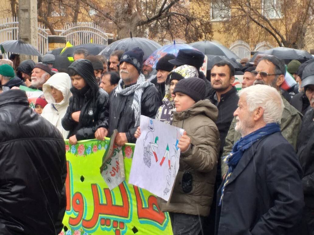 بهمن،حضور،راهپيمايي،انقلاب،ايران،مشكلات،شهروند،هويت،مهر،نسل، ...