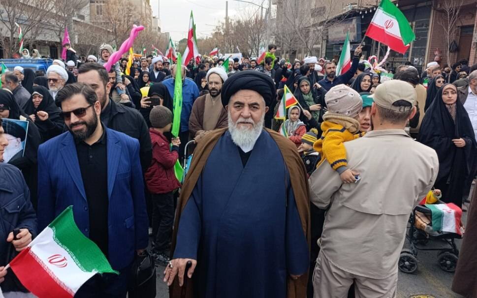 حضور،ايران،ملت،ديني،پرچم،اجتماع،اراده،ترديد،هويت،مردمي،قرآن