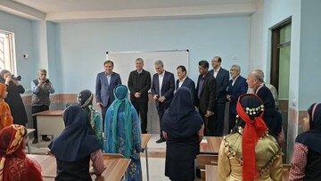 دبستان شش‌کلاسه علی‌ابن‌ابیطالب(ع) در شهر سعدآباد افتتاح شد