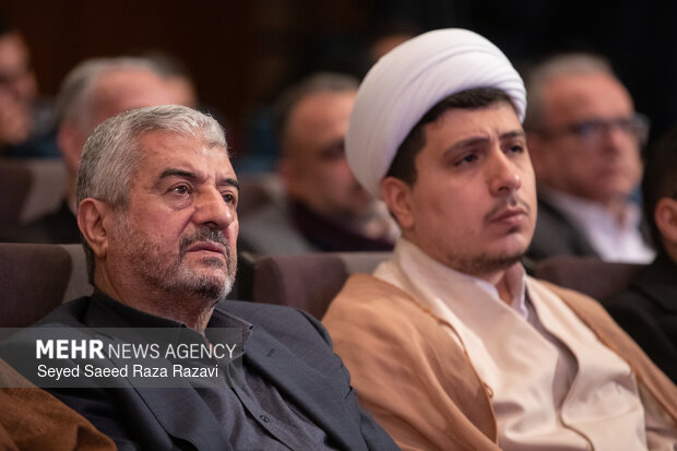 همایش «حلقه‌های میانی گام دوم انقلاب»