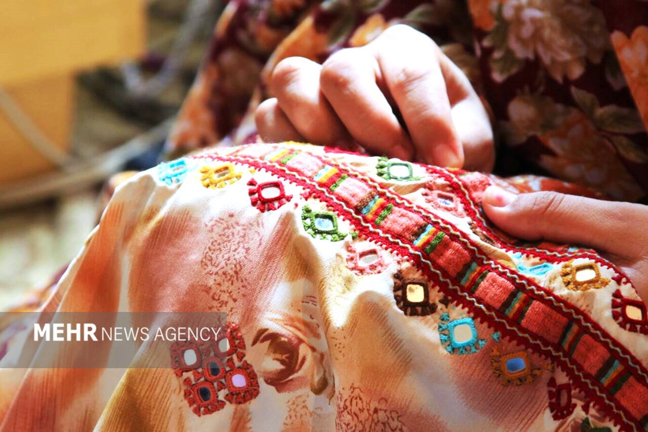 انجمن،زنان،حاشيه،آموزش،بانوان،اميد،هنر،كودكان،شهر،زاهدان،سوز ...