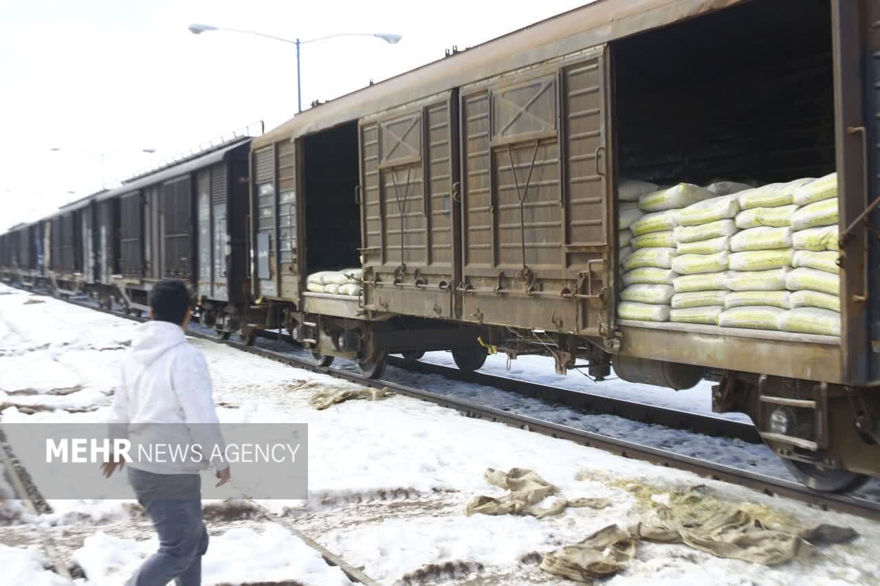 سيمان،شهرستان،فيروزكوه،ريلي،ظرفيت،توسعه،فرماندار