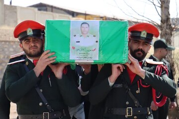 تشییع پیکر شهید امنیت «موسی آقایی» در خرم‌آباد برگزار شد