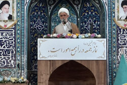 قدرت نظامی و بصیرت مردمی سد محکم کشور در برابر تهدیدات دشمن است