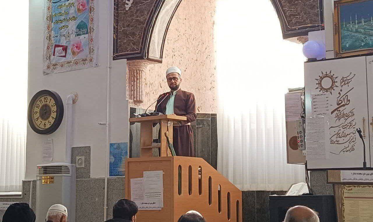 دهگلان،جمعه،انساني،انسان،ماموستا،كرامت،الهي،موقت،عدالت