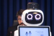 ایران میں "وکیل یار" نامی قانونی معاون روبوٹ کی رونمائی