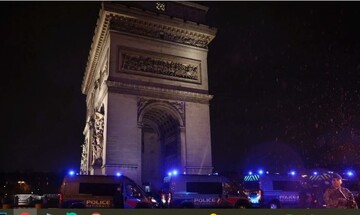 پاریس: مردی پس از حمله با چاقو به پلیس کشته شد