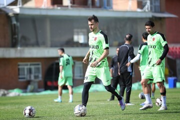 گل‌گهر به دنبال صدرنشینی است؛ مس رفسنجان روی لبه پرتگاه سقوط