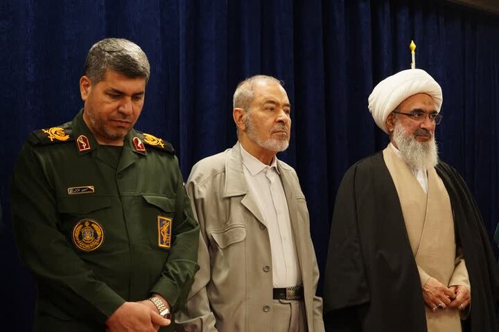 تجلیل از پنج دهه مجاهدت حاج عبدالله فاتحی