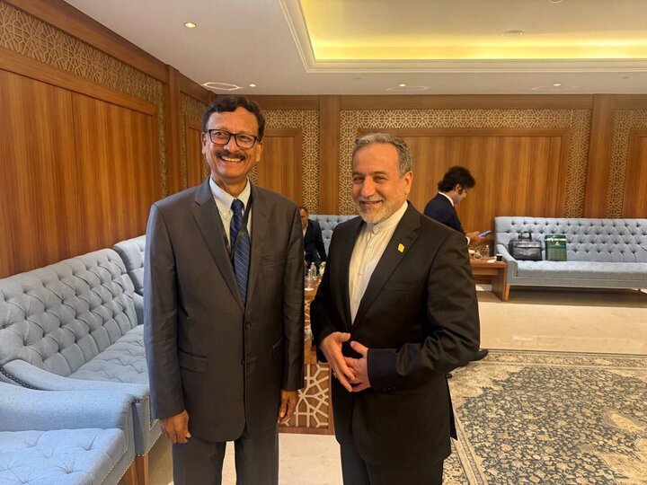 وزيرا خارجية بنغلاديش وسريلانكا يهنئان ايران بمناسبة ذكرى انتصار الثورة الإسلامية