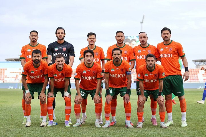 گلگهر به دنبال صدرنشینی است؛ مس رفسنجان روی لبه پرتگاه سقوط