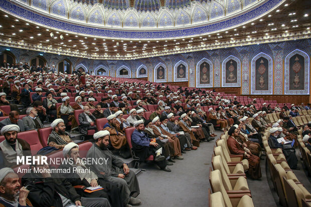 اختتامیه بیست و هفتمین همایش کتاب سال حوزه در قم