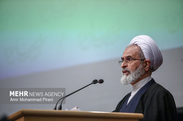 اختتامیه بیست و هفتمین همایش کتاب سال حوزه در قم