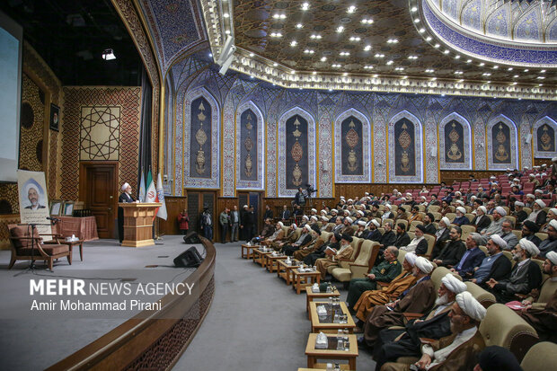 اختتامیه بیست و هفتمین همایش کتاب سال حوزه در قم