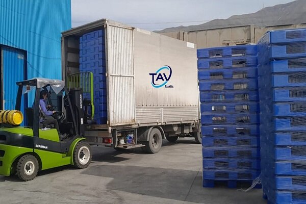 پالت پلاستیکی تاوپلاست؛ پاسخ‌گوی نیاز صنایع در سراسر کشور