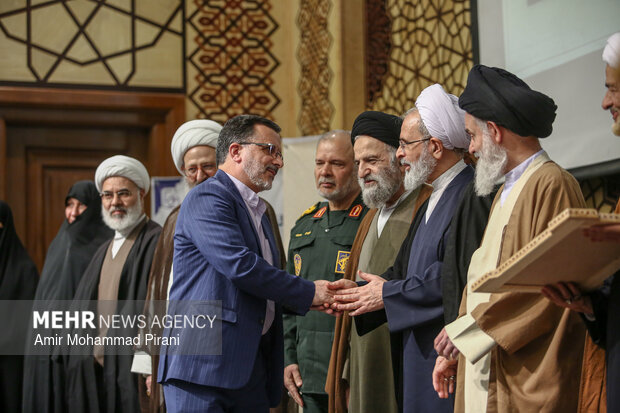 اختتامیه بیست و هفتمین همایش کتاب سال حوزه در قم