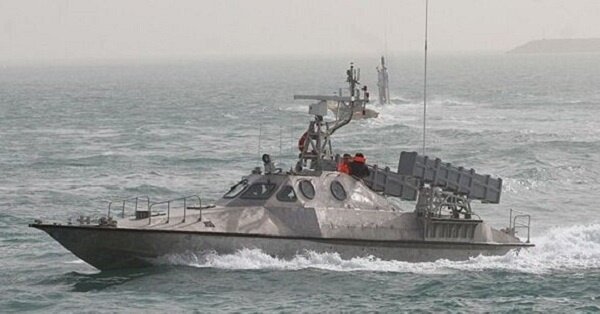 İran, ABD'ye nasıl karşı koyacak? Süratli botları tanıyalım