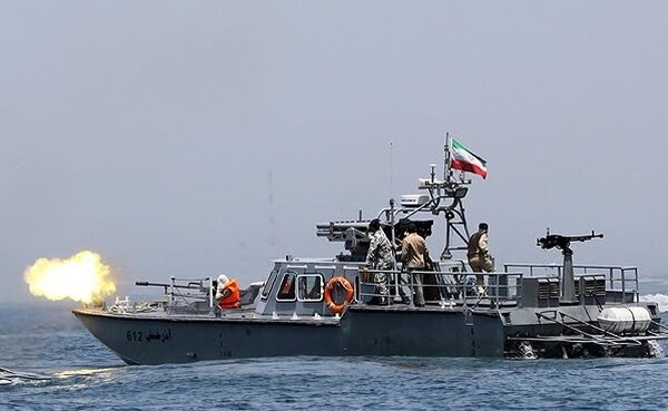 İran, ABD'ye nasıl karşı koyacak? Süratli botları tanıyalım