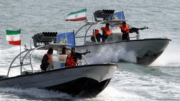 İran, ABD'ye nasıl karşı koyacak? Süratli botları tanıyalım