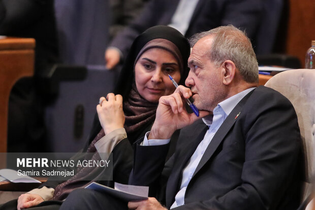 همایش فرصت‌های سرمایه‌گذاری و تامین مالی راه‌گذارهای ریلی و جاده‌ای