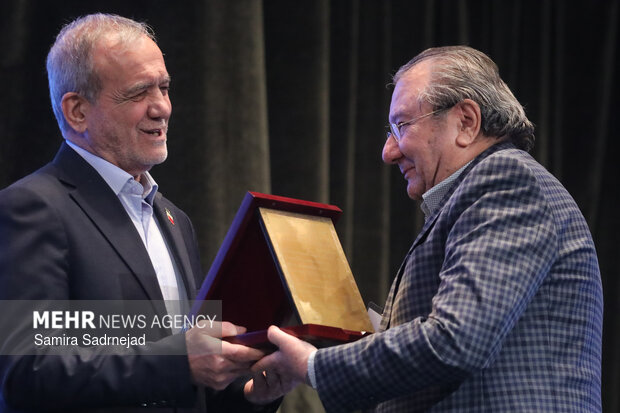 همایش فرصت‌های سرمایه‌گذاری و تامین مالی راه‌گذارهای ریلی و جاده‌ای