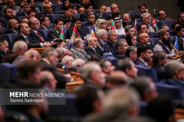 همایش فرصت‌های سرمایه‌گذاری و تامین مالی راه‌گذارهای ریلی و جاده‌ای