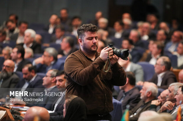 همایش فرصت‌های سرمایه‌گذاری و تامین مالی راه‌گذارهای ریلی و جاده‌ای