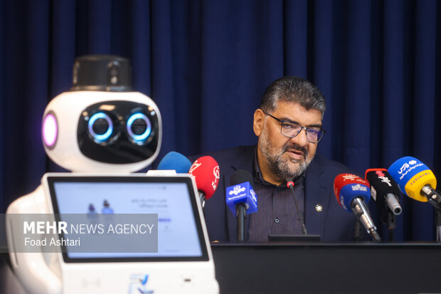 رونمایی از از ربات وکیل‌یار