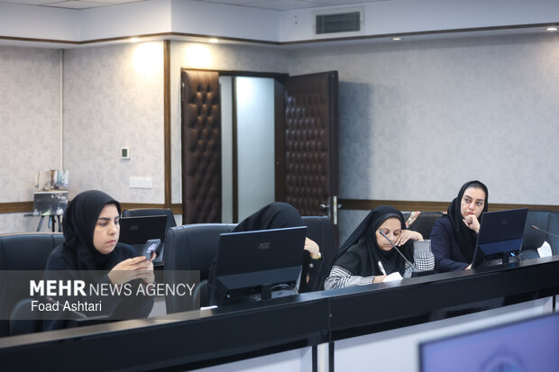 رونمایی از از ربات وکیل‌یار