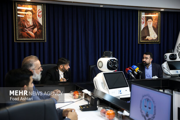 رونمایی از از ربات وکیل‌یار