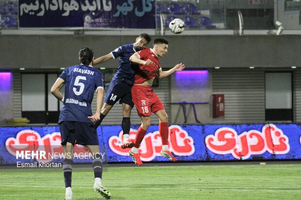 هفته بیست یکم لیگ برتر فوتبال ایران گل‌گهر سیرجان و پرسپولیس تهران