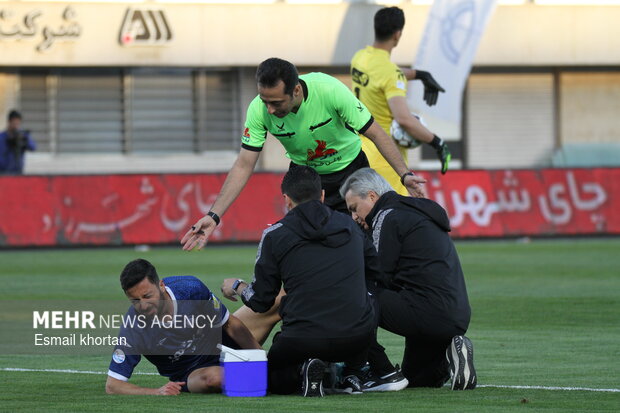 هفته بیست یکم لیگ برتر فوتبال ایران گل‌گهر سیرجان و پرسپولیس تهران