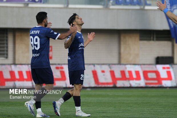 هفته بیست یکم لیگ برتر فوتبال ایران گل‌گهر سیرجان و پرسپولیس تهران