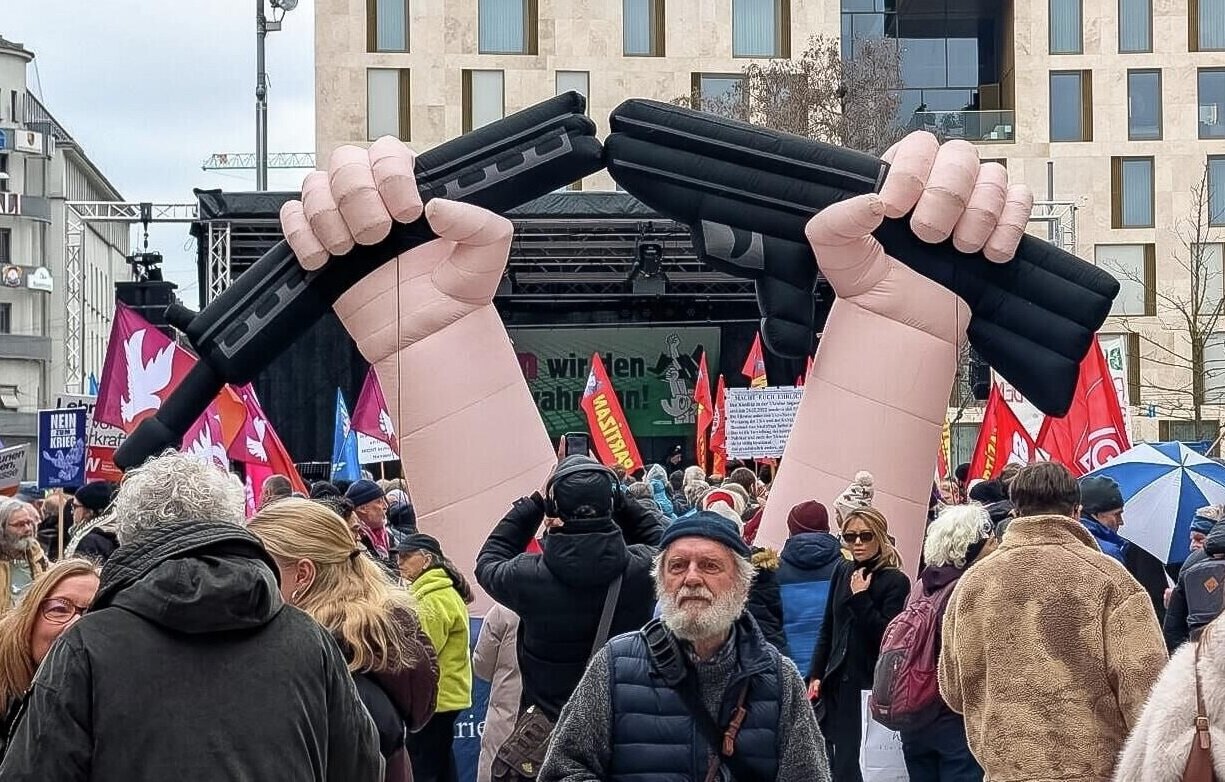 معترضان،برگزاري،مونيخ