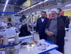 نجات کارخانه توسط دستگاه قضا؛ بانوان سرپرست خانوار شاهرودی ماندنی شدند