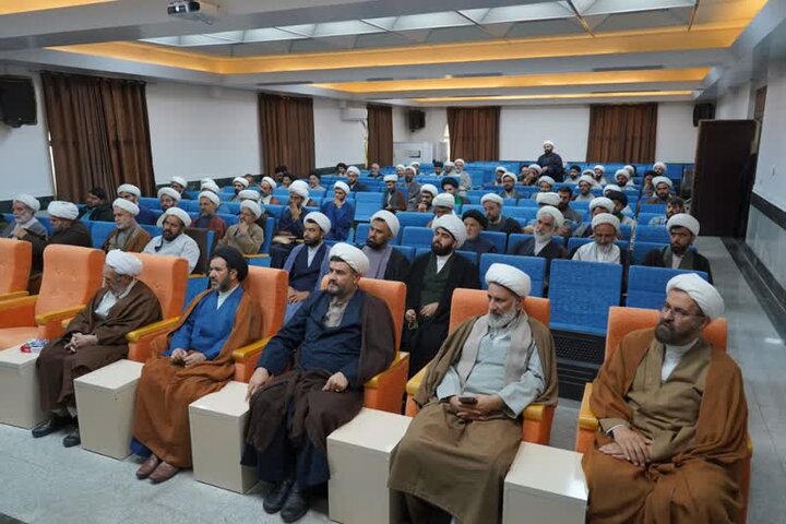 توانمندسازی امامان جماعت مساجد لرستان در قالب طرح «محراب»