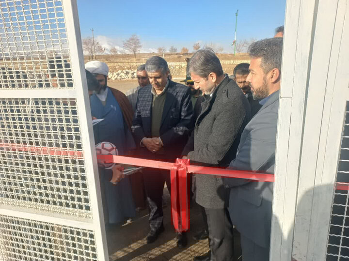 سفر استاندار به سمیرم؛ پروژههای عمرانی، ورزشی و برقرسانی افتتاح شد