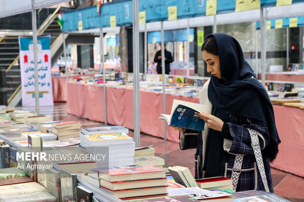 هفدهمین نمایشگاه کتاب آذربایجان‌غربی در ارومیه