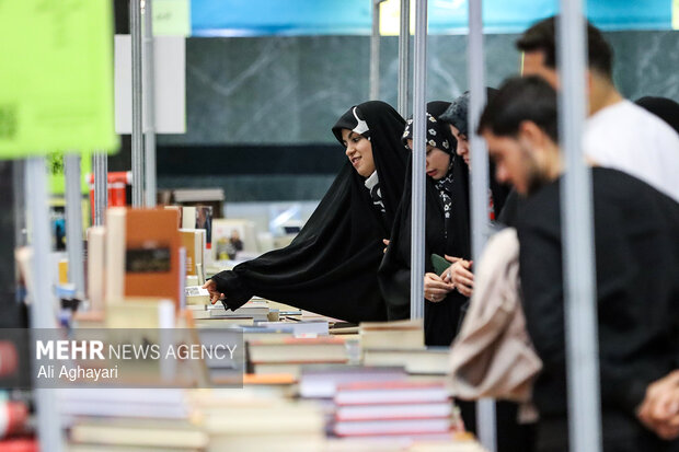 هفدهمین نمایشگاه کتاب آذربایجان‌غربی در ارومیه