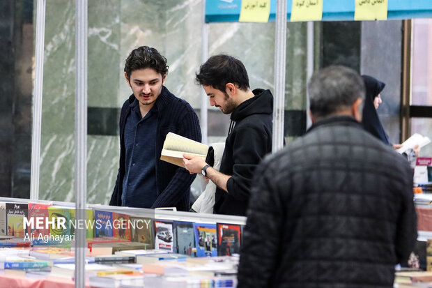 هفدهمین نمایشگاه کتاب آذربایجان‌غربی در ارومیه