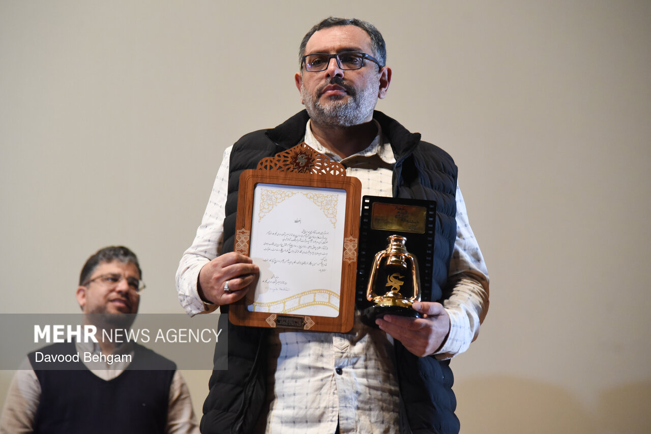 مراسم آغازین جشنواره فیلم مردمی عمار در شهر مشهد برگزار شد. مراسم آغازین جشنواره فیلم مردمی عمار در شهر مشهد برگزار شد.