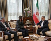 رئيسة اللجنة الدولية للصليب الأحمر تلتقي عراقجي في جنيف