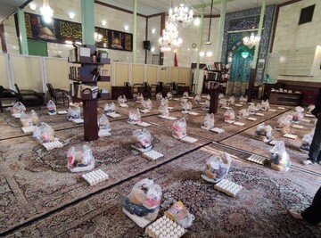 مسجد سوخته اعتراضات، ۴۰۰ بسته معیشتی را به محرومان اهدا می‌‎کند