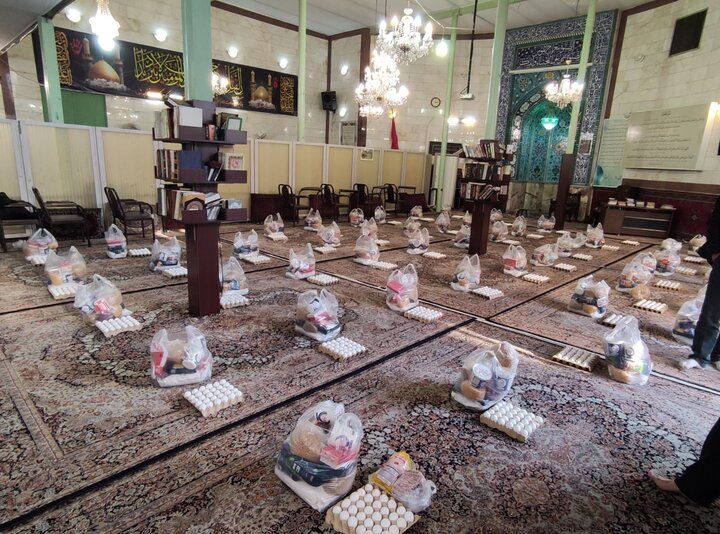مسجد سوخته اعتراضات، ۴۰۰ بسته معیشتی را به محرومان اهدا می‌‎کند